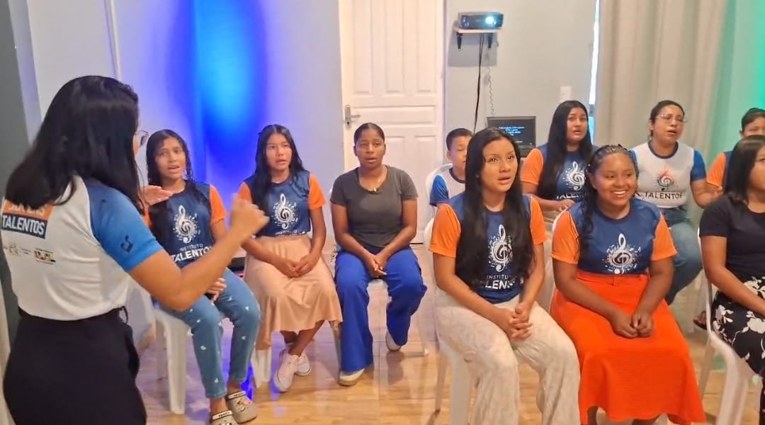 Ensaio coletivo de canto