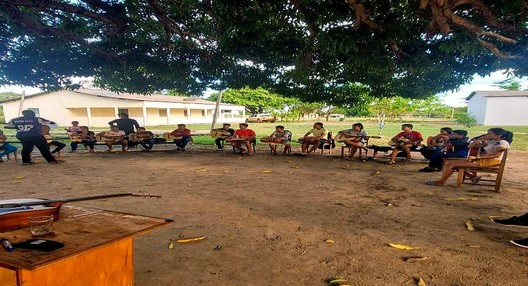 Atividade musical no Lago Caracaranã