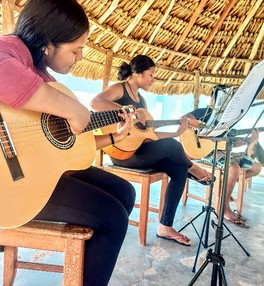 Aula prática de violão